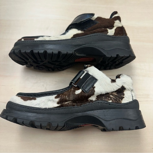 Donald J Pliner Cowhide Lug sole shoes - Picture 12 of 13